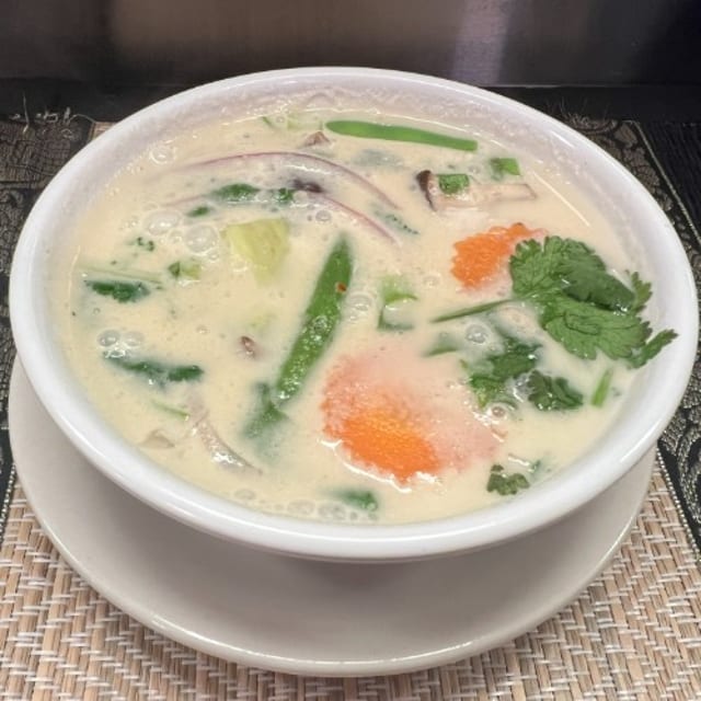 Tom Kha.